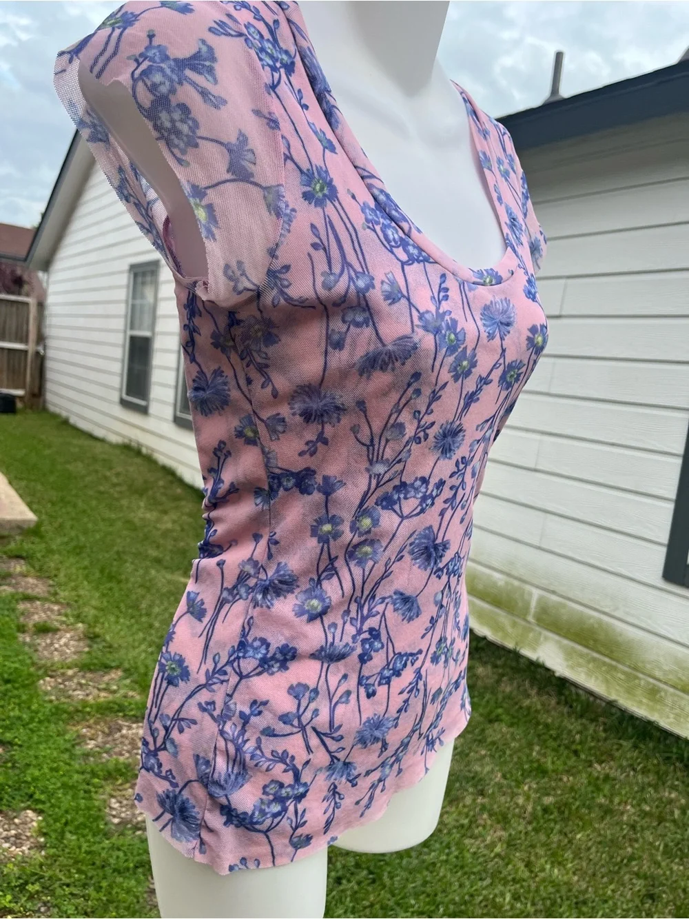Sweet Pea Pink Scoop Neck Floral Cap Sleeve Top - Picture 2 of 6